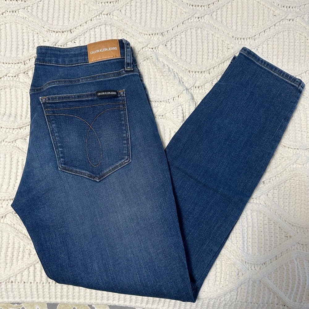 Calvin Klein Skinny Jeans 6 / 28